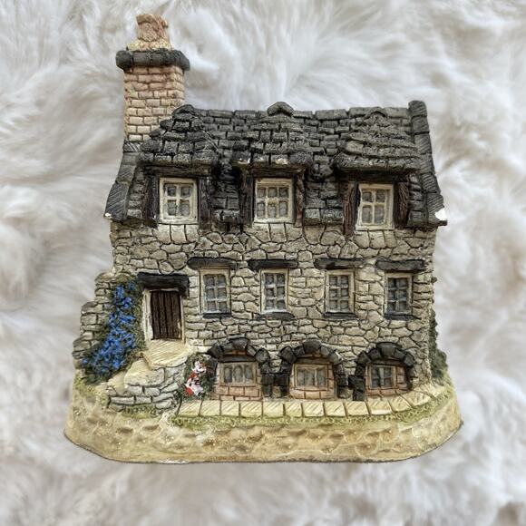 David Winter Cottages Burns' Reading Room January British Traditions With Box - Picture 3 of 11